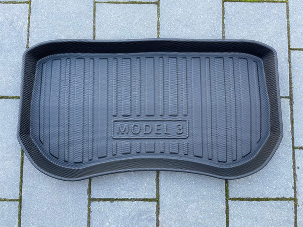 Tesla Model 3 small frunk måtte - beskyttelsesmåtte til alle slags vejr - stribe design - M3 2021 / 2022 / 2023