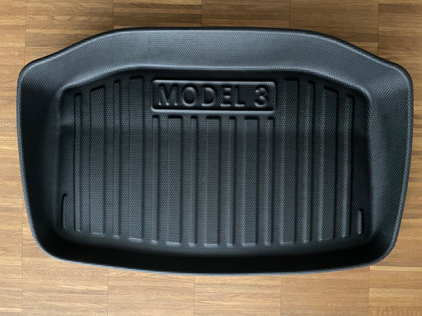 Tesla Model 3 Kabelrumsmåtte - All Weather Måtte - Stripe Design